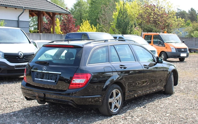 Mercedes-Benz Klasa C cena 42800 przebieg: 215000, rok produkcji 2012 z Sztum małe 667